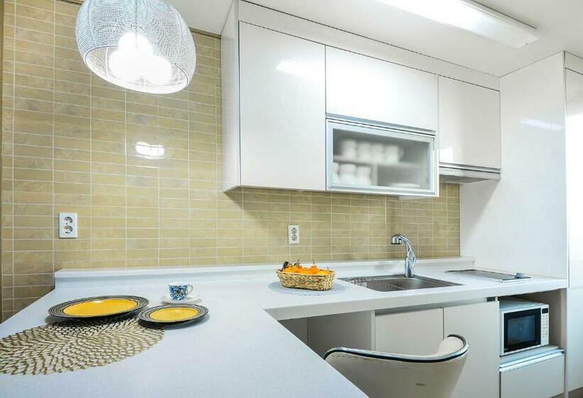 Cameră Familiară cu Vedere la Mare, Jeju Resort