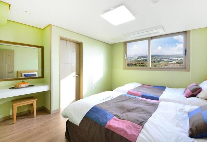 Cameră Familiară cu Vedere la Mare, Jeju Resort