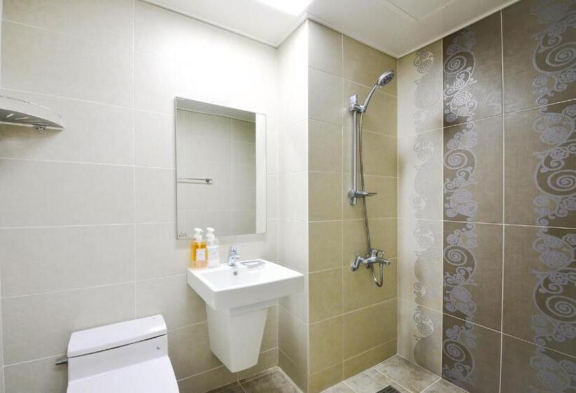 Cameră Standard cu Vedere la Mare cu Balcon, Jeju Resort