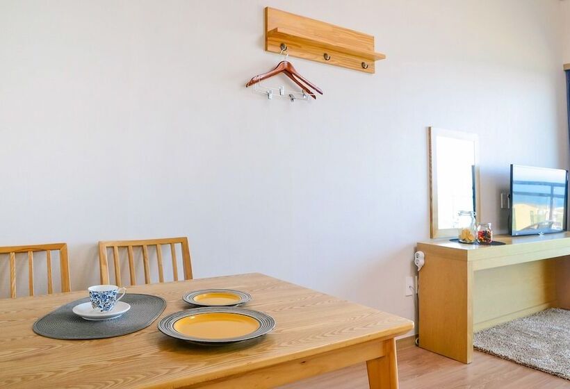 Cameră Deluxe cu Vedere la Mare cu Balcon, Jeju Resort