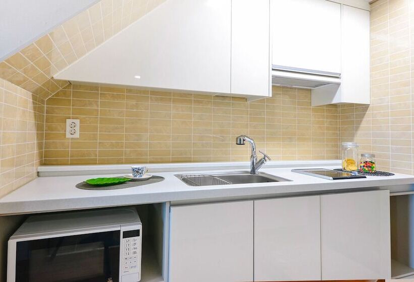 Cameră Deluxe cu Vedere la Mare cu Balcon, Jeju Resort