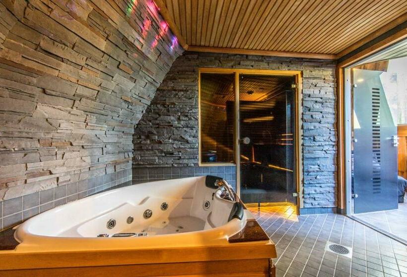 בקתת סופריור בת חדר 1, Lapland Hotels Snowvillage