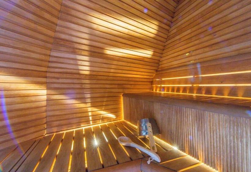 בקתת סופריור בת חדר 1, Lapland Hotels Snowvillage