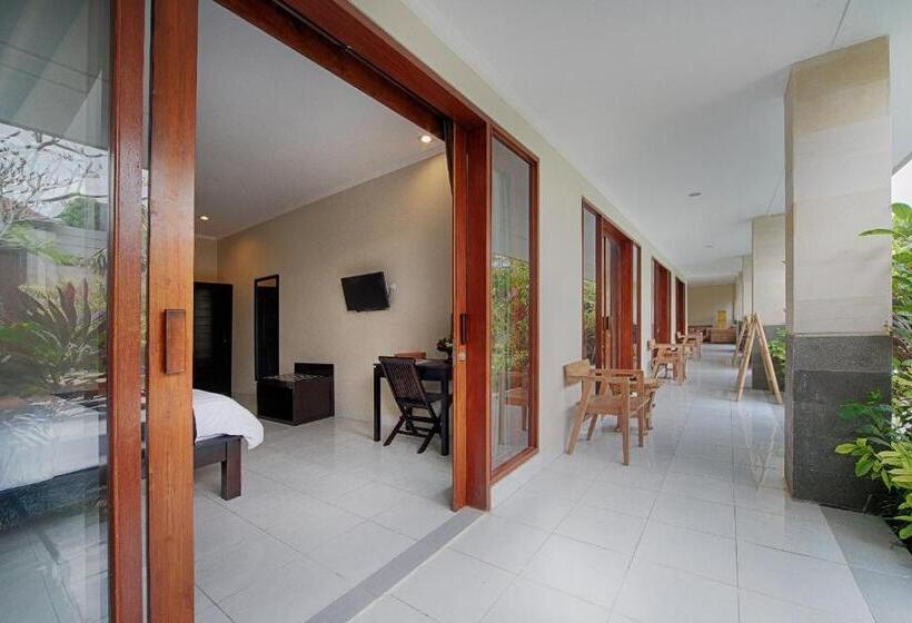 Номер Deluxe Вид на Бассейн, Puri Canggu Villas & Rooms
