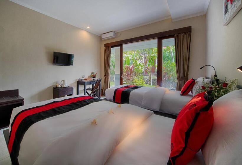 غرفة ديلوكس مطلة على حمام السباحة, Puri Canggu Villas & Rooms