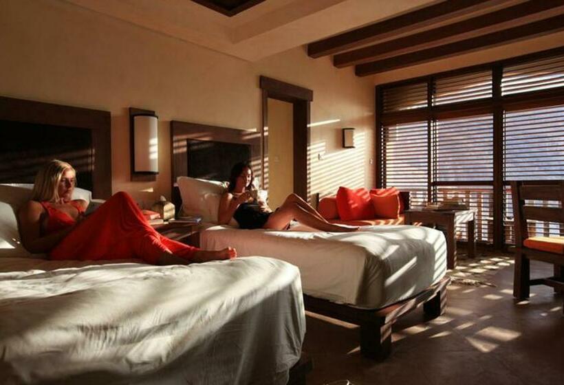 اتاق لوکس, Ma In Hot Springs