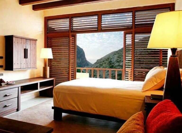 اتاق لوکس با تخت بزرگ, Ma In Hot Springs