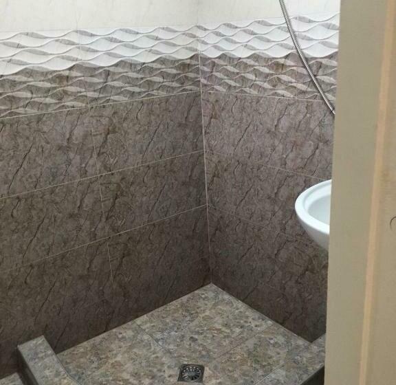 اتاق استاندارد سه تخته با بالکن, Near The Sea