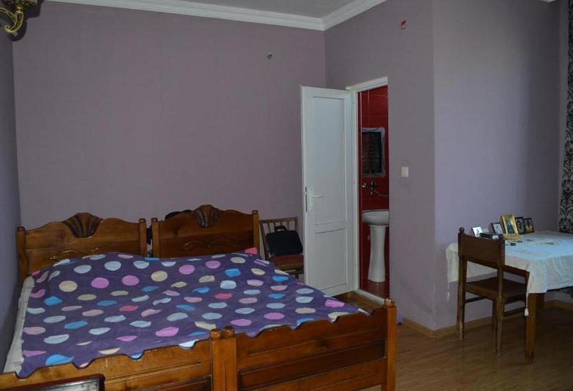 اتاق استاندارد چهار تخته, Near The Sea