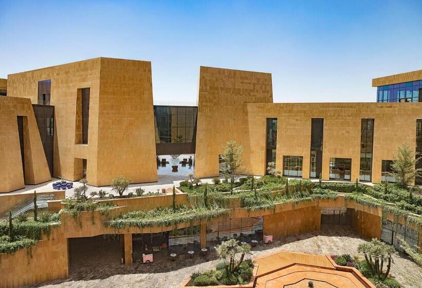 מיטת קינג בסוויטה, The St. Regis Riyadh