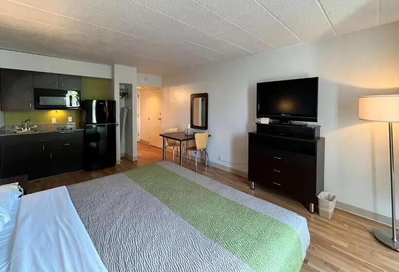 Standard-huone King-vuode, Studio 6 Suites Clarion, Pa