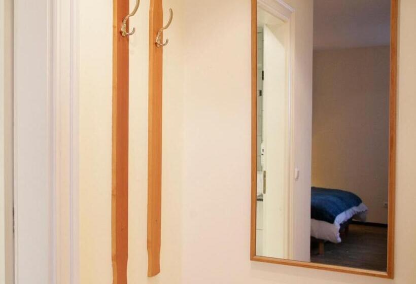 غرفة سوبيريور رباعية, Z&b