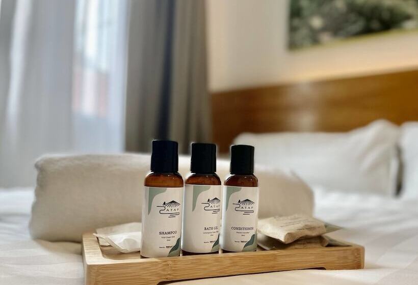 חדר דלוקס, Atap