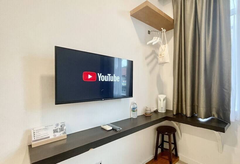 חדר דלוקס יחיד, Atap