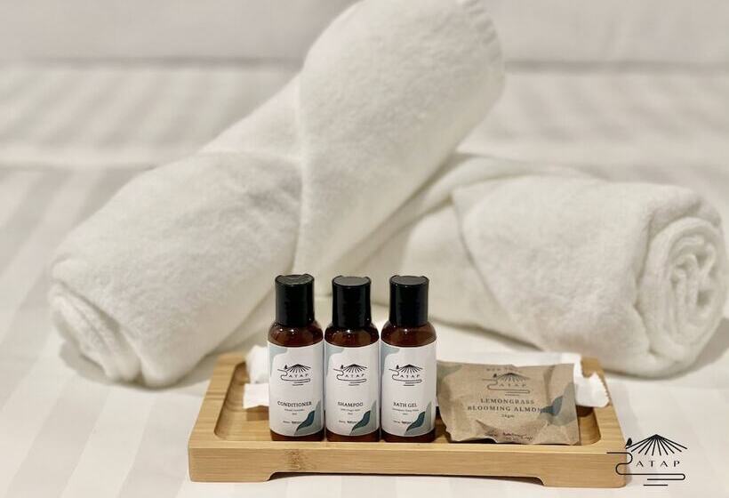 חדר דלוקס, Atap