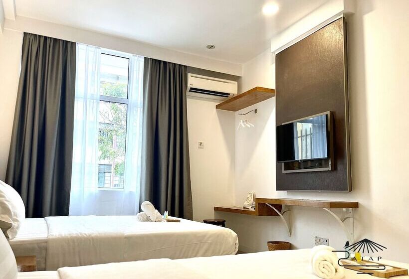 חדר משפחתי, Atap