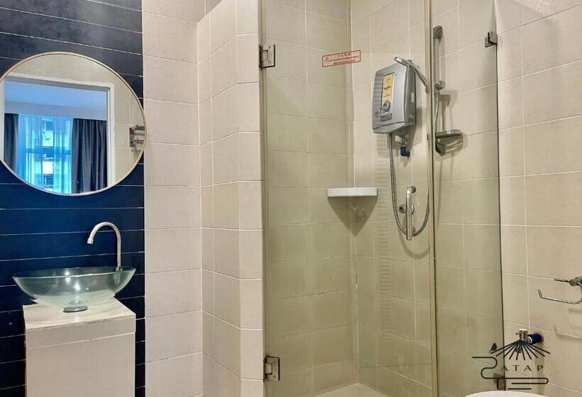 חדר משפחתי, Atap