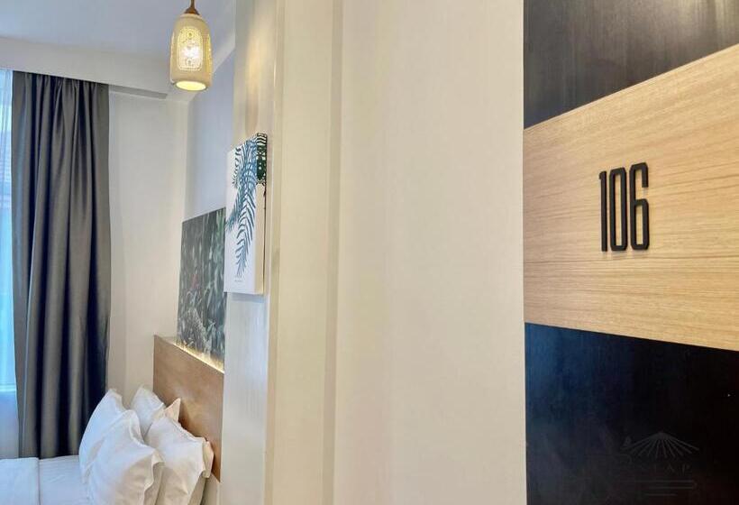 חדר דלוקס, Atap