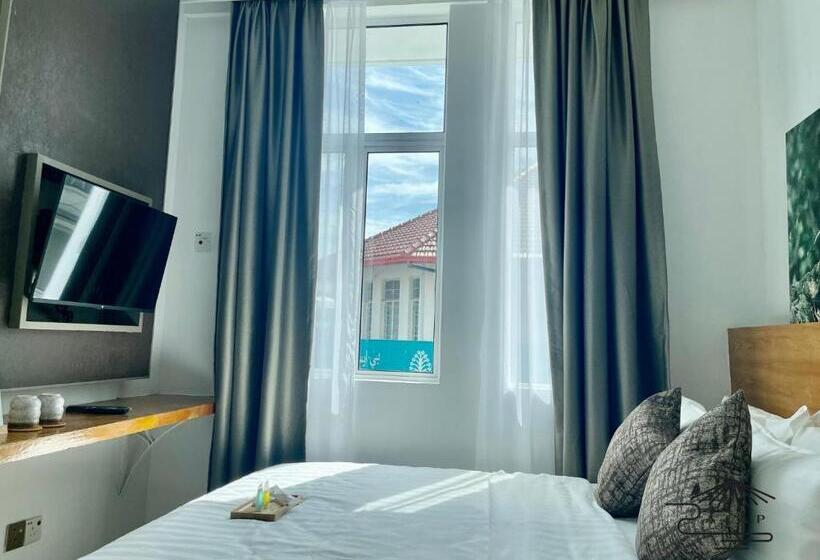 חדר דלוקס, Atap