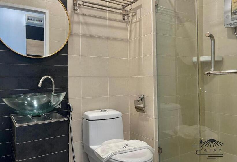 חדר דלוקס יחיד, Atap