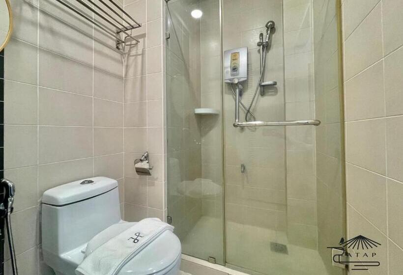 חדר דלוקס יחיד, Atap