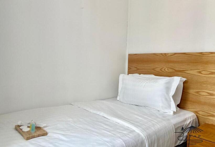 חדר דלוקס יחיד, Atap