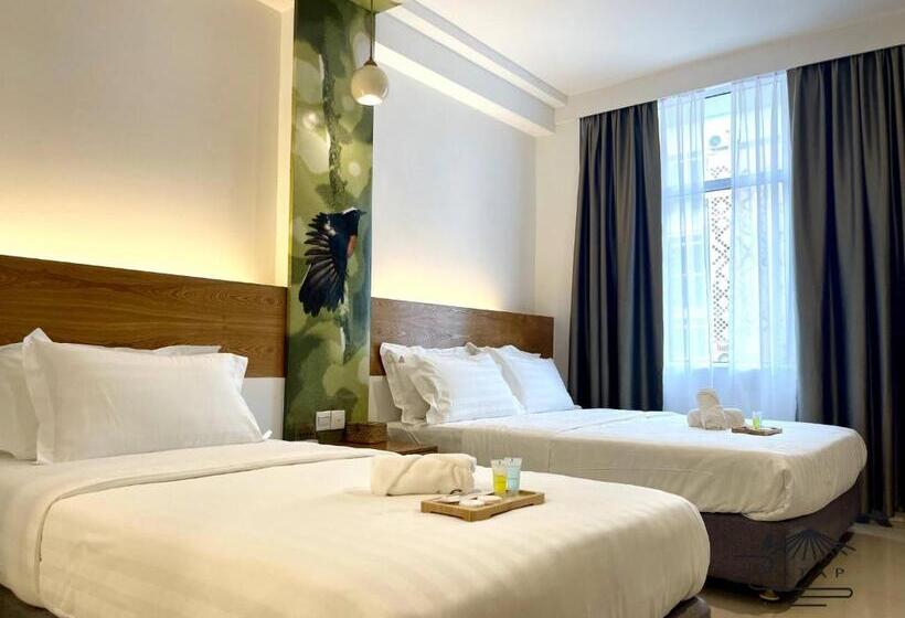 חדר משפחתי, Atap