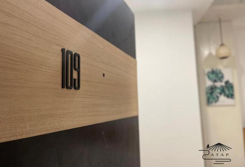 חדר דלוקס, Atap