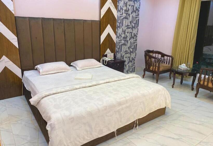 اتاق استاندارد, Grand Akther