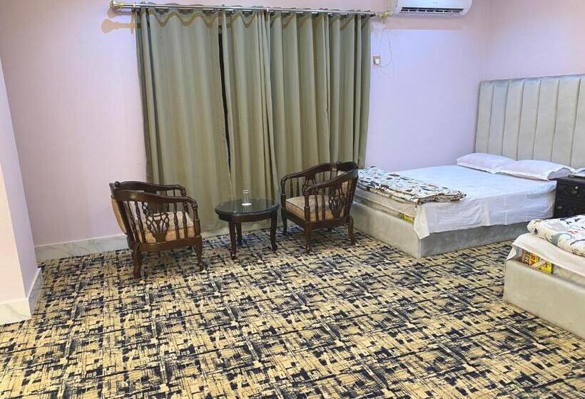 اتاق استاندارد چهار تخته, Grand Akther