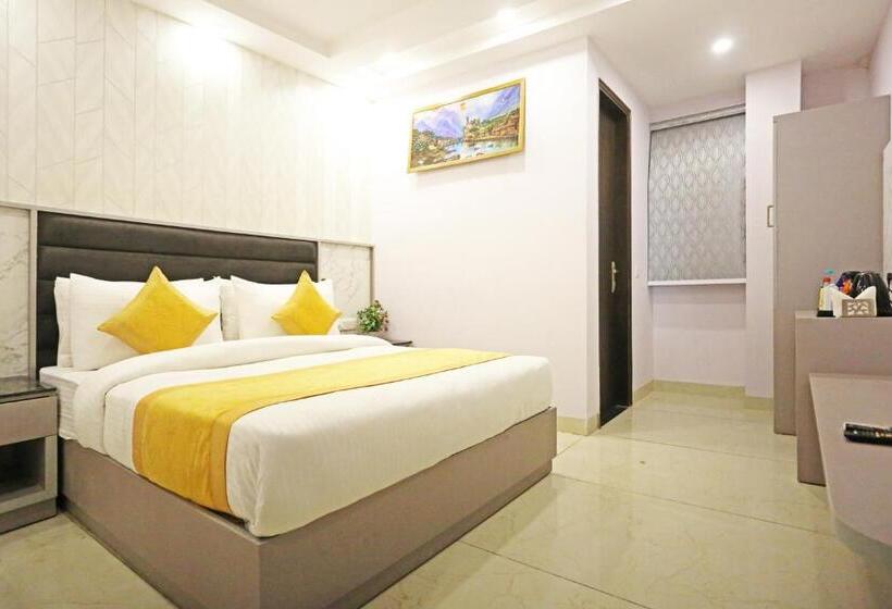 اتاق سوپریور با تخت بزرگ, Frankstay By Hotel Mayfair Newly Built New Delhi