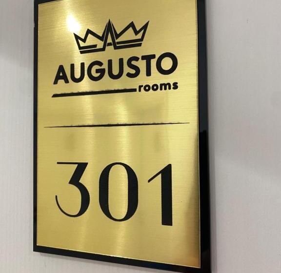 Habitació Triple Deluxe, Augusto Rooms