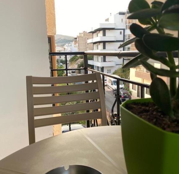 Habitació Triple Deluxe, Augusto Rooms