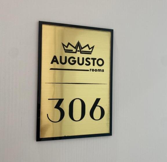 Habitació Triple Estàndard, Augusto Rooms