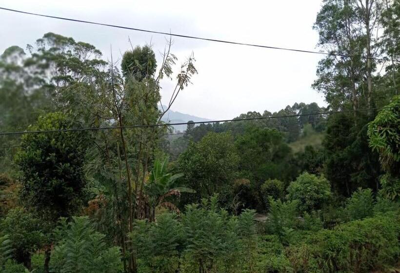 غرفة ديلوكس مزودة بشرفة, Diyathalawa The Mountain Lodge