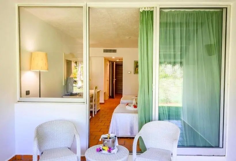 اتاق استاندارد با چشم‌انداز باغ, Andilana Beach Resort