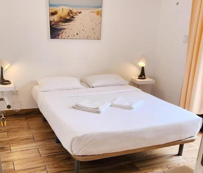 스탠다드 룸, Blife Faro Beach Hostel & Rooms