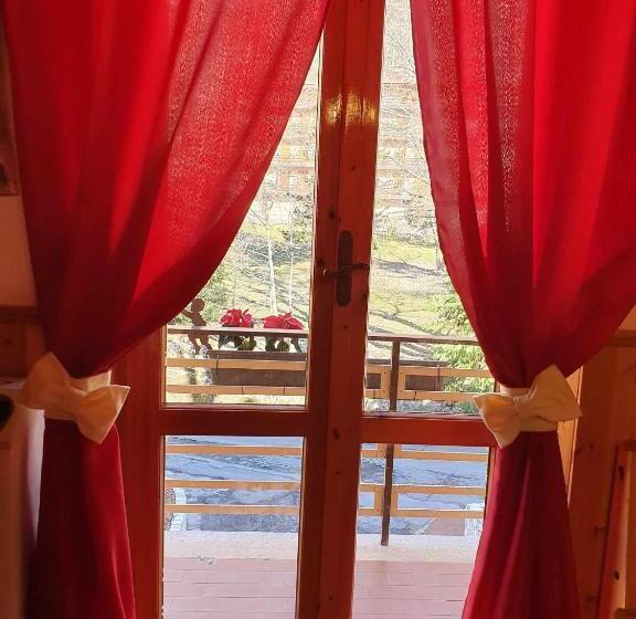 דירת חדר, La Piccola Baita Di Filettino