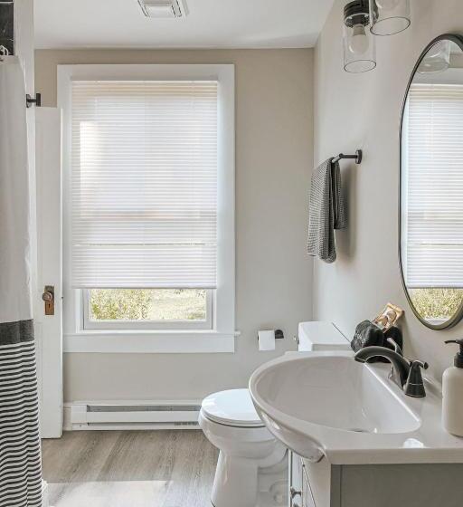 ２ベッドルームアパートメント, Camp Tidbit