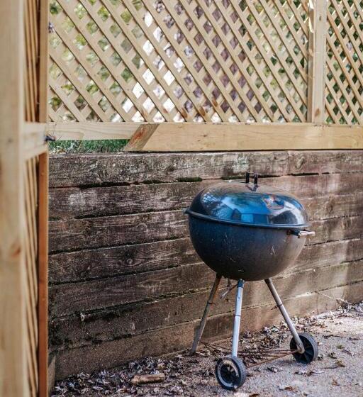 キングサイズベッドのスイートルーム, Camp Tidbit