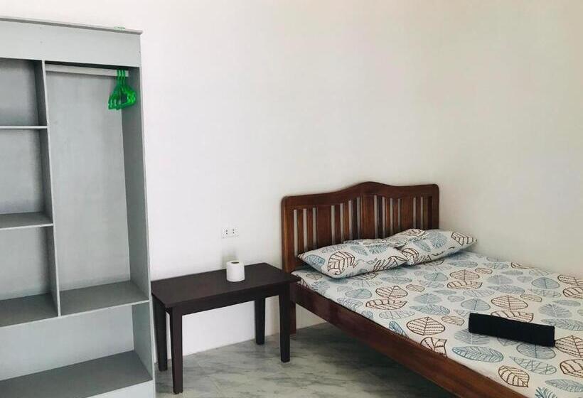 Номер Economy, Urban Homes Property