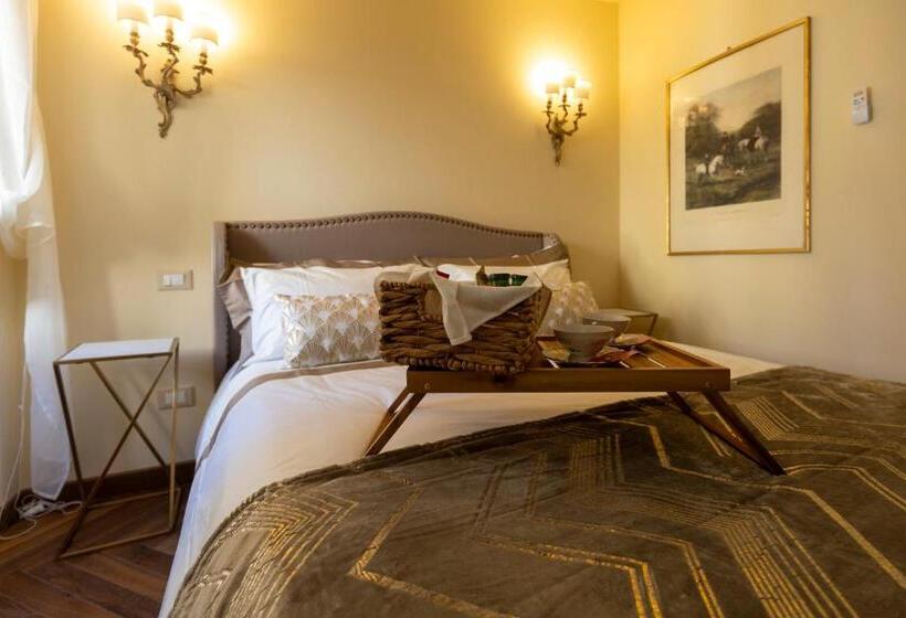 اتاق لوکس, Palazzo Lari Luxury Accommodation