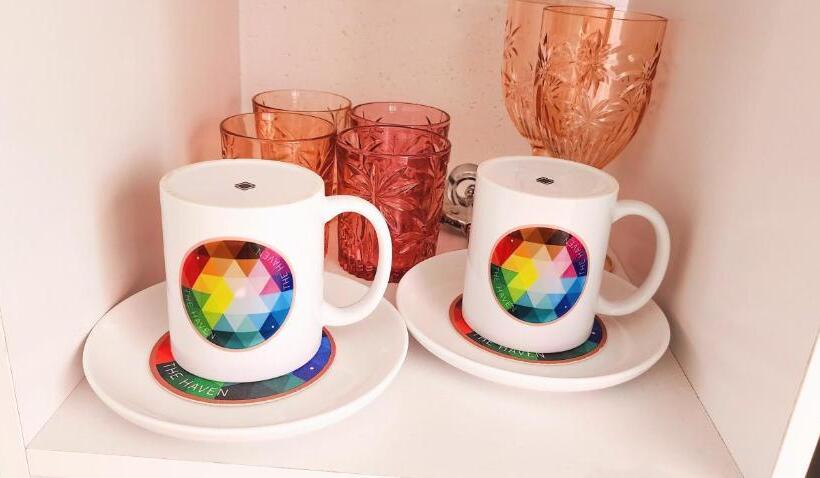 Номер Стандарт Вид на Море, The Haven View Airlie Beach