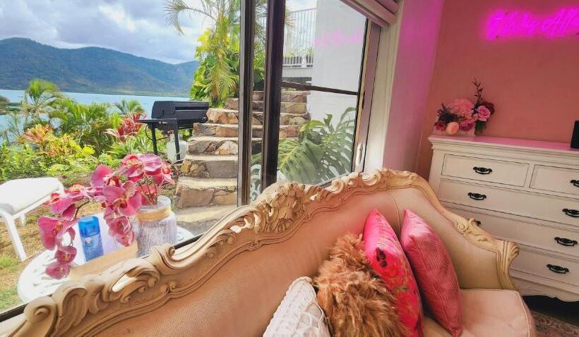 Номер Стандарт Вид на Море, The Haven View Airlie Beach