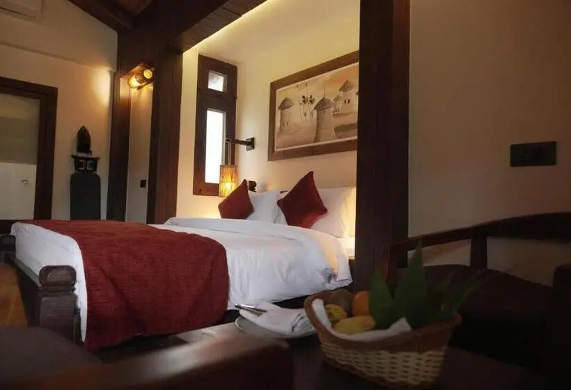 اتاق لوکس با تخت بزرگ, Banbas Resort, Chitwan