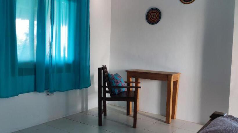 オーシャンビューデラックスルームバルコニー付き, Secret Place Hotel By Hello Tanzania Tours& Safaris