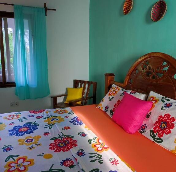 스탠다드 룸 가든 전망, Secret Place Hotel By Hello Tanzania Tours& Safaris