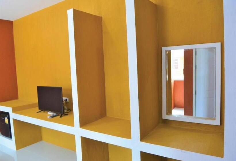 Standard Room Pool View, World Cat Beach & Resort เวิลด์แคท บีช แอนด์ รีสอร์ท