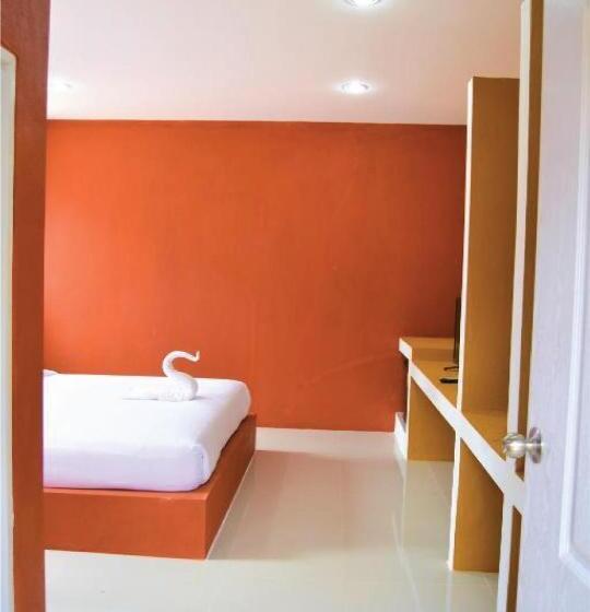 Standard Room Pool View, World Cat Beach & Resort เวิลด์แคท บีช แอนด์ รีสอร์ท