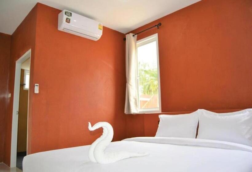 Standard Room Pool View, World Cat Beach & Resort เวิลด์แคท บีช แอนด์ รีสอร์ท